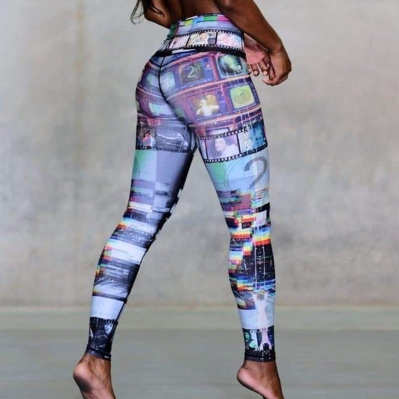 Niyama Sol x Jennifer Lopez Collaboration Leggings - Picture 4 of 4